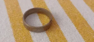 Anello fascia vintage texturizzato