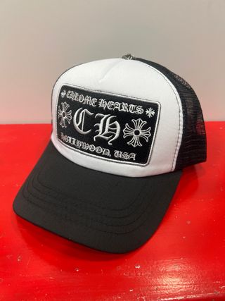 Gorra Trucker Chrome Hearts Blanca y Negra