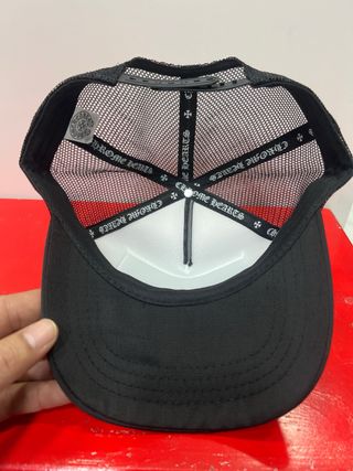Gorra Trucker Chrome Hearts Blanca y Negra