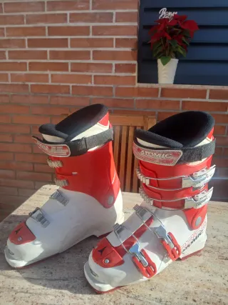 Botas de esquí Atomic rojas y blancas 279mm