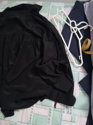 Camisa Uterqüe negra