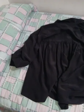 Camisa Uterqüe negra