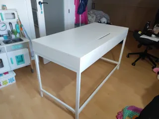 Escritorio Alex Blanco