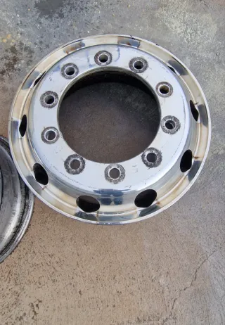 2 Llantas Alcoa Durabright Evo Dirección estrecha.