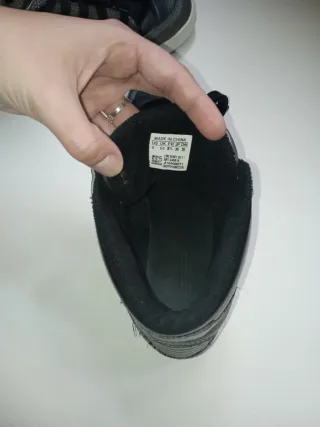 Adidas Hardcourt gris y negro