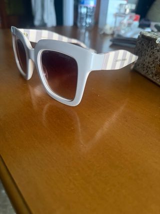 Gafas Carolina Herrera Beige y Marrón