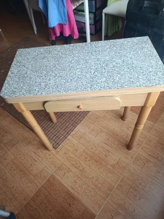 Mesa de cocina plegable de madera