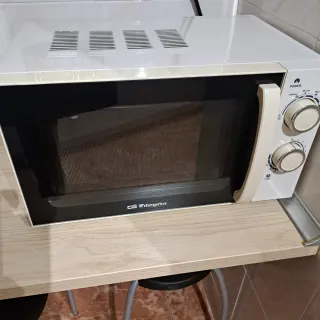 Microondas Orbegozo Blanco