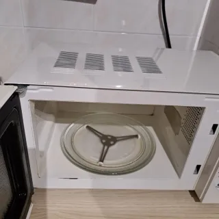 Microondas Orbegozo Blanco