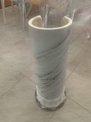 Colonna ceramica effetto marmo H62cm