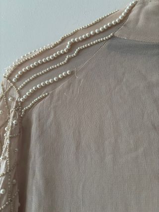 Blusa Zara perlas talla S