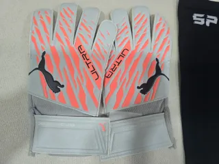 Guantes Portero Puma Ultra y Manguitos SP