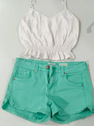 Conjunto Top Blanco y Pantalón Verde Talla M