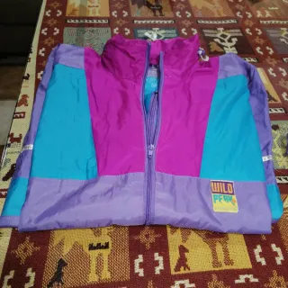 Conjunto impermeable Wild Peak morado y turquesa