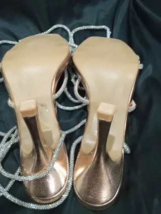 Sandalias sin Estrenar con pedrería