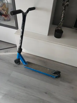 Patinete scooter azul oxelo