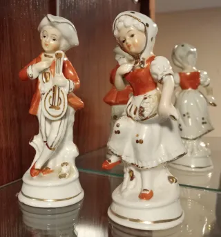 Pareja de Músicos de Porcelana