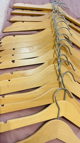 Perchas de madera para niños/niñas