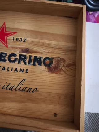 Contenitore in legno Sanpellegrino