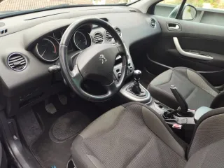 Peugeot 308 2012