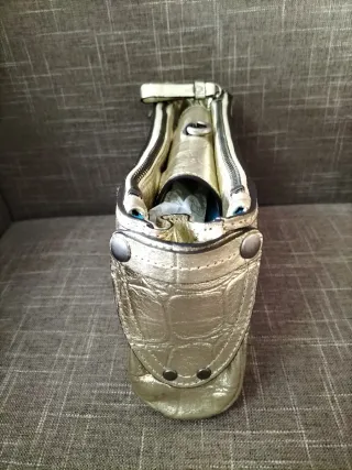 Cartera grande Juicy Couture Piel Dorado