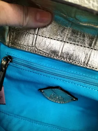 Cartera grande Juicy Couture Piel Dorado