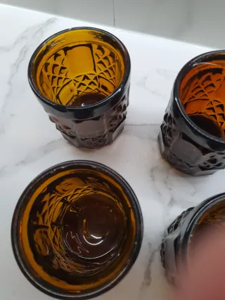 4 Vasos Ámbar Antiguos Labrados Cuba