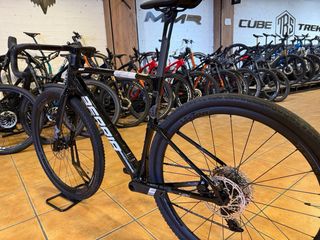 Berria Naii BR Rival / Apex