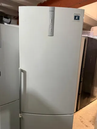 Nevera Bosch combi a+ 2,cm Nofrost