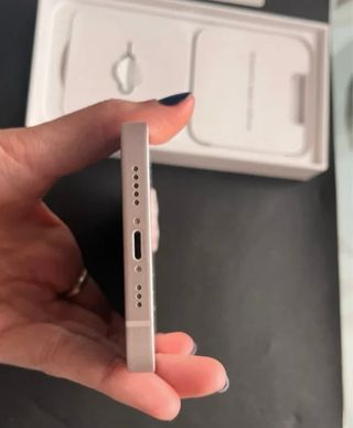 IPHONE 13 ORO ROSA 128GB CON CAJA Y PROTECTOR