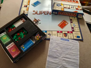 Superpoli Juego de Mesa