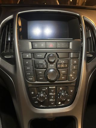 Instalación CarPlay para Opel Astra J