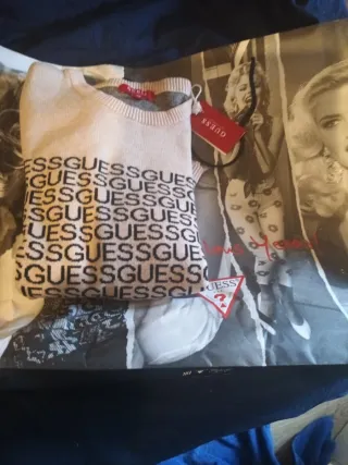 Jersey Guess Beige Negro Talla M