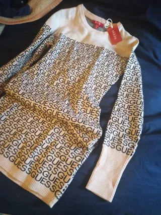 Jersey Guess Beige Negro Talla M