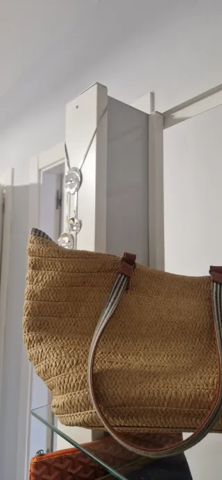 URGE! NEGOCIABLE! Estantería expositora con Led