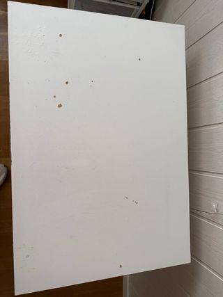 Escritorio MICKE Ikea rosa y blanco