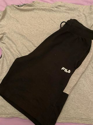 Camiseta Fila Gris y Negra