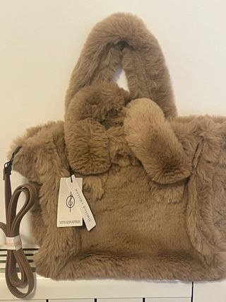 Bolso peluche Stradivarius