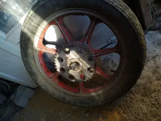 Kawasaki 500 Anni '80 ruota posteriore