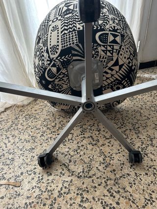 Silla Ikea con ruedas