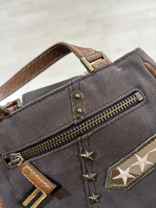 Borsetta a mano vintage militare - Guess