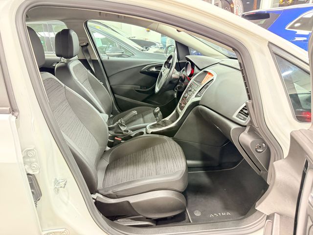 Opel Astra 2.0 CDTI 165 CV SELECTIVE 17" 2015