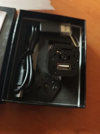 Enchufe con cámara espía