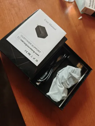 Enchufe con cámara espía