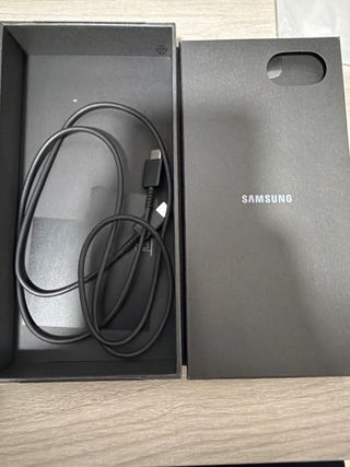 Samsung Galaxy Z Flip 7 Caja