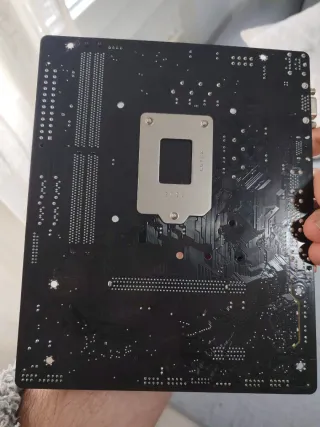 10400f Gigabyte B460M Gaming HD