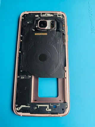 Chasis Samsung S7 / S7 Edge con piezas.