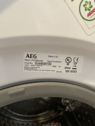 Lavadora integrable AEG 8kg