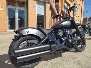INDIAN CHIEF BOBBER DARK HORSE
