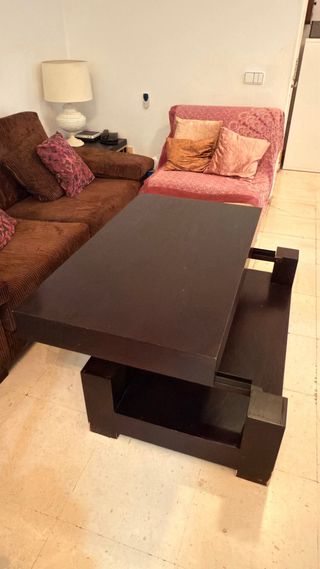 Mesa de centro elevable de madera